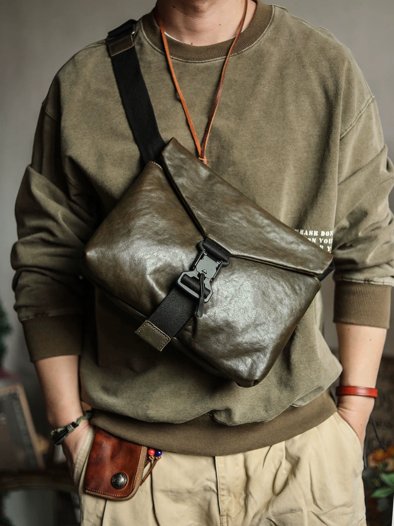 How Men's Shoulder Bags Revolutionize On-the-Go Living