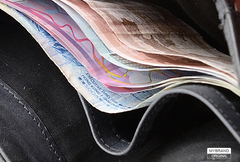 Genuine Leather Mens Cool billfold Leather Wallet Men Small Wallets Bifold for Men - imessengerbags