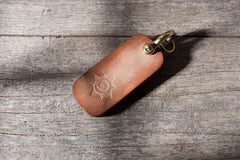 Handmade Leather Mens World of Warcraft Cool Keychain KeyCharm Keyring Pendant for Men - imessengerbags